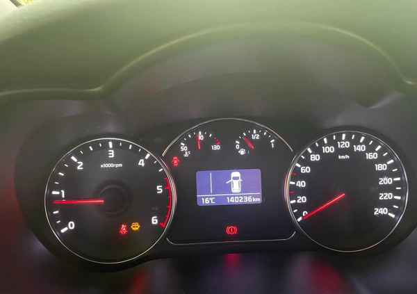 Kia Carens cena 39900 przebieg: 140000, rok produkcji 2014 z Wrocław małe 232